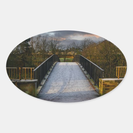 Urban Frosty Footbridge, Bradford Ovale Sticker (Voorkant)