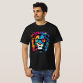 Urban Lion: Graffiti kleurrijke T-shirt kunst (Voorkant volledig)