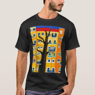Urban Oasis: Kleurrijk Gestileerd Gebouw T-Shirt