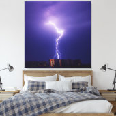 Urban Power Surge - Dynamische bliksemschicht over Canvas Afdruk (Insitu (Slaapkamer))