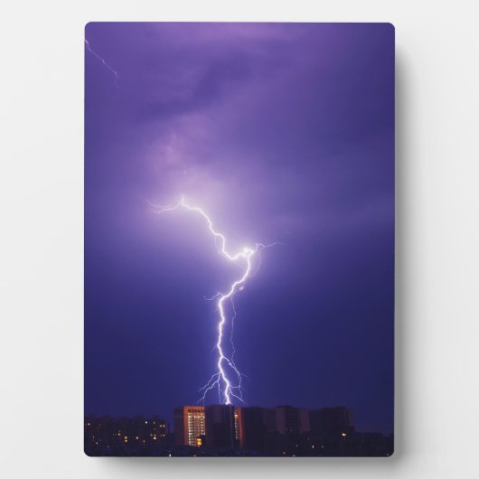 Urban Power Surge - Dynamische bliksemschicht over Fotoplaat (voorkant)