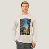 Urban Pulse: City Beats and Concrete Dreams Tri-Blend Shirt (Voorkant)