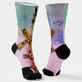 Urban Rustic Cityscape Waiting Crow Crew Socks Sokken (Gebogen)