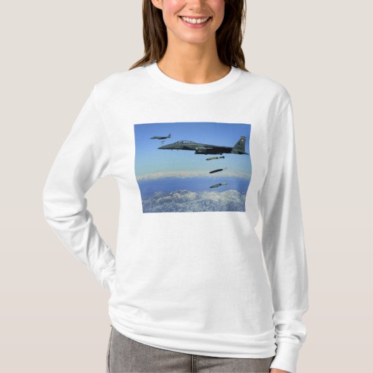 US Air Force F-15E Strike Eagle vliegtuig T-shirt (Voorkant)