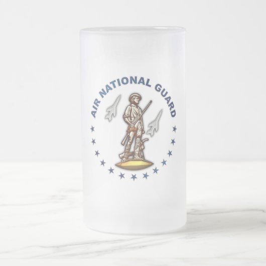 US Air National Guard Matglas Bierpul (Center)