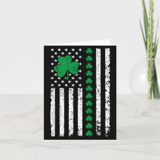 Us amerikaanse vlag met shamrocks voor st patricks kaart