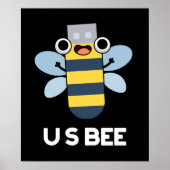 US Bee Funny USB Technical Pun Dark BG Poster (Voorkant)