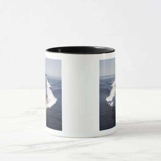 US Coast Guard Cutter Waesche Mok (Midden)