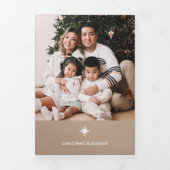 Us een kind is geboren Fotocollage Kerstmis Drieluik Wenskaart (Cover)