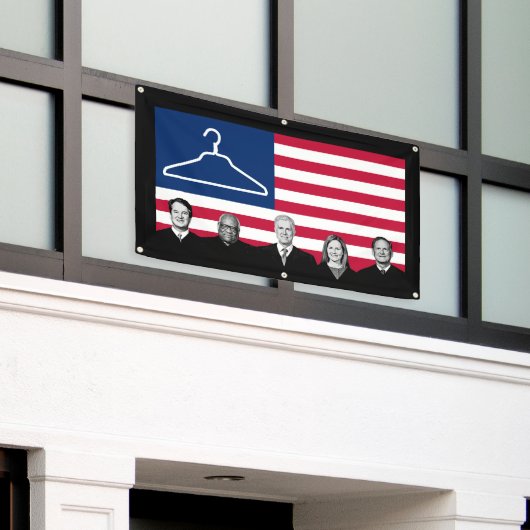 US Flag Coat Hanger SCOTUS Spandoek (Buitenkant Gebouw)