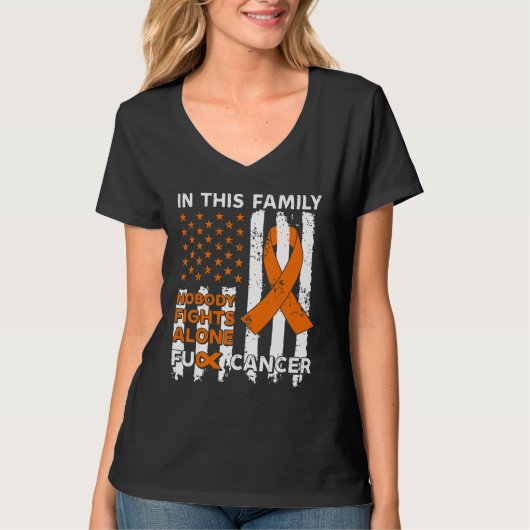 US flag in this family nobody fights alone orange  T-shirt (Voorkant)