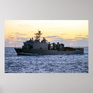 US Fort McHenry (LSD 43) Poster