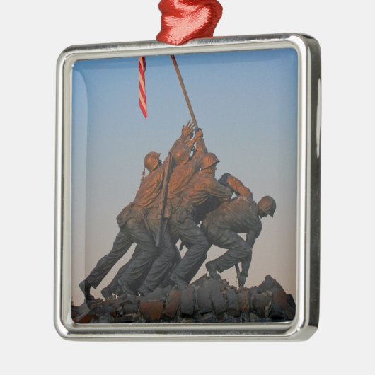 US Marine Corps War Memorial Ornament (Links)