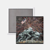 US Marines War Memorial Iwo Jima Fireworks Magneet (Voorkant / Achterkant)