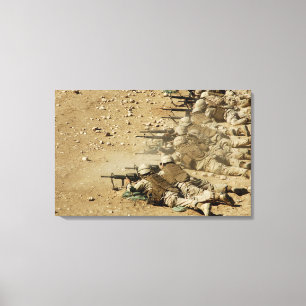 US Navy Seabees vuurt geweren van de types M-4 en  Canvas Afdruk