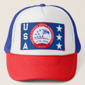 USA 1776-2026 Eagle Emblem - Red White Blue Mesh Trucker Pet (Voorkant)