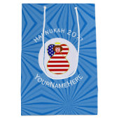 USA Angel Rood Haar Chanoeka Vlag Gepersonaliseerd Medium Cadeauzakje (Achterkant)