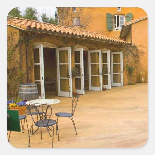 USA, California, Sonoma Valley, Patio in Viansa Vierkante Sticker (Voorkant)