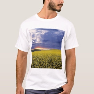 USA, Idaho, Swan Valley. Een woeste zonnebrand T-shirt