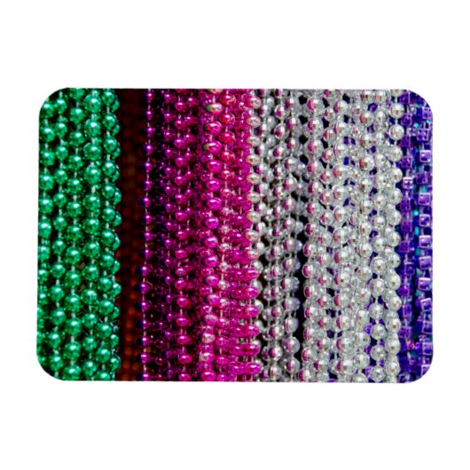 USA, Louisiana, New Orleans. Mardi Gras Beads Magneet (Horizontaal)