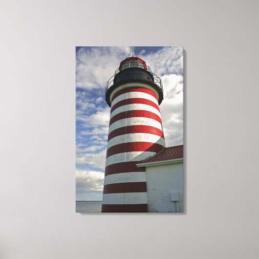 USA, Maine, Lubec. West Quoddy Head LIghthouse Canvas Afdruk (Voorkant)