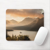 USA, Montana, Glacier National Park. Sunrise Muismat (Met muis)