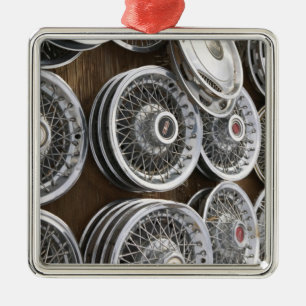 USA, New Mexico, Prewitt: Auto Hubcaps / Rt. 66 Metalen Ornament