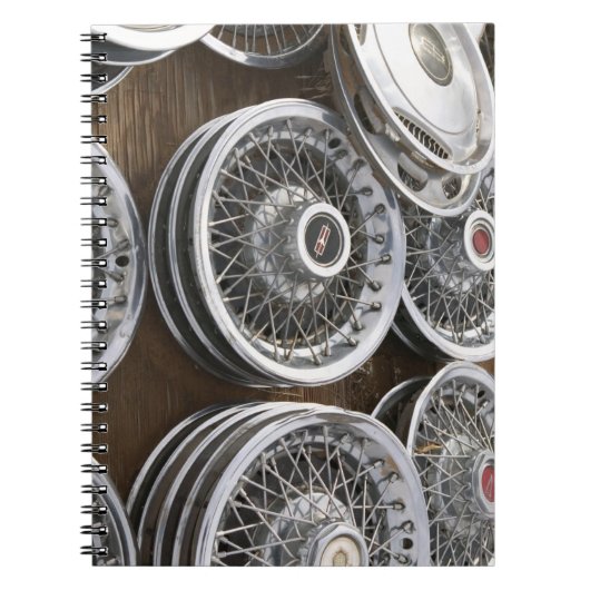 USA, New Mexico, Prewitt: Auto Hubcaps / Rt. 66 Notitieboek (Voorkant)