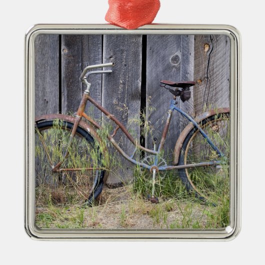 USA, Oregon, Bend. Een vervallen oude fiets Metalen Ornament (Voorkant)