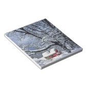 USA, Oregon, Clackamas County. Fresh snow covers Notitieblok (Schuin)