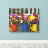 USA, Oregon, Portland. Antiek enamelware Canvas Afdruk (Insitu (Houten vloer))