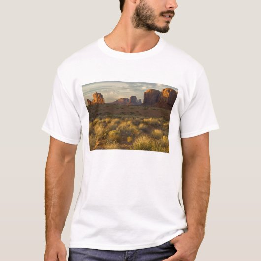 USA, Utah, Monument Valley National Park. T-shirt (Voorkant)