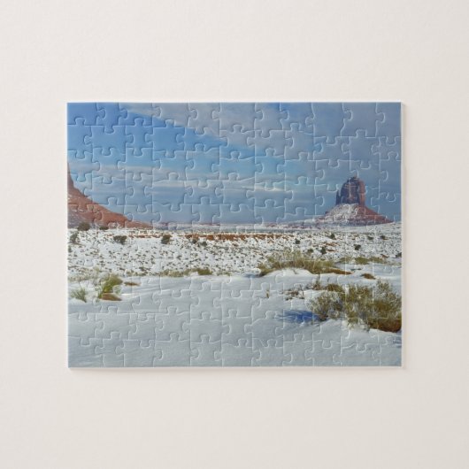 USA, Utah, Monument Valley. Sagebrush-shows Legpuzzel (Horizontaal)