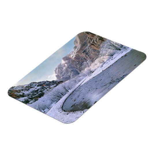 USA, Utah, Zion NP. Nieuwe sneeuw bedekt de canyon Magneet (Linkerzijde)