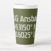 USAG Ansbach Latitude Longitude Latte Mok (Voorkant)