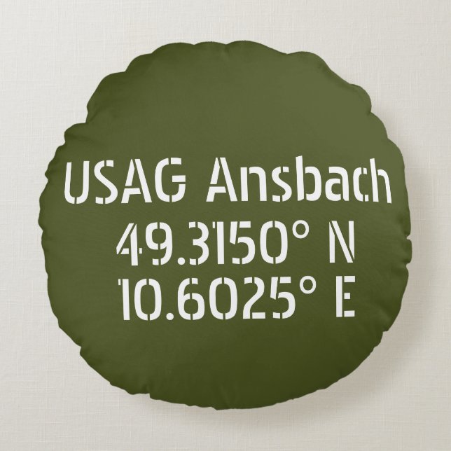 USAG Ansbach Latitude Longitude Rond Kussen (Voorkant)