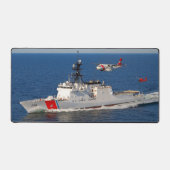 USCGC BERTHOLF met HC-144 en MH-65D Bureaumat (Voorkant)
