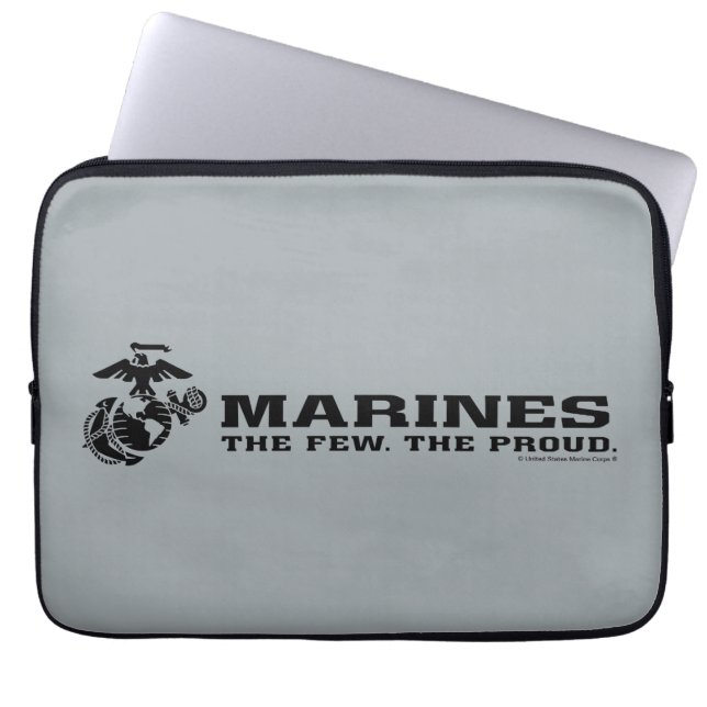USMC "The Few, The Proud" stapelde zwarte Logo Laptop Sleeve (Voorkant)