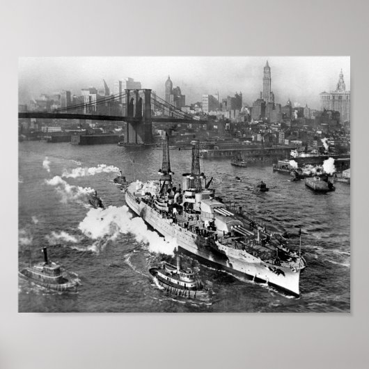 USS Arizona aan de oostrivier - NYC - 1916 Poster (Voorkant)