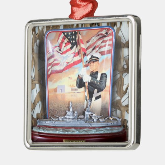 USS Arizona Tribute Metalen Ornament (Links)
