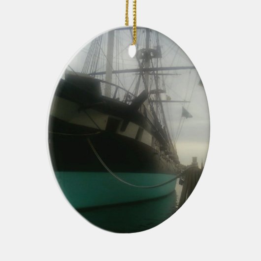 USS Constellation Ornament (Rechts)