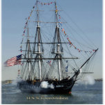 USS Grondwet Firming Cannons Staand Fotobeeldje<br><div class="desc">De Amerikaanse grondwet vuurt kanonnen. Oude Ironsieten hete fregat. Meer afbeeldingen op http://frontiernow.com Voeg uw eigen tekst toe.</div>