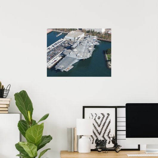 USS Midway Aerial Photo Poster (Thuiskantoor)
