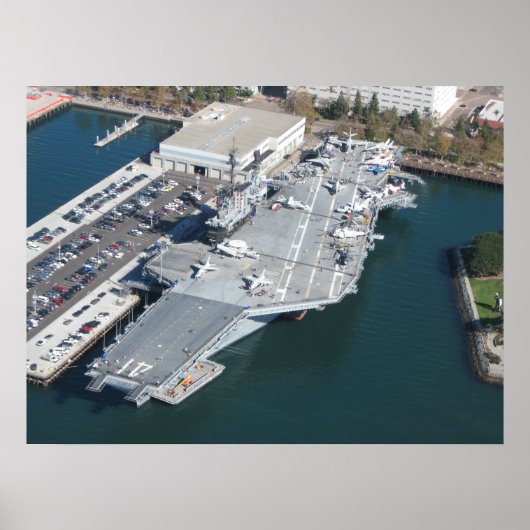 USS Midway Aerial Photo Poster (Voorkant)