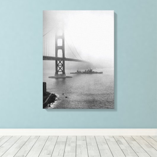 USS San Francisco Golden Gate Bridge Canvas Afdruk (Insitu (Houten vloer))