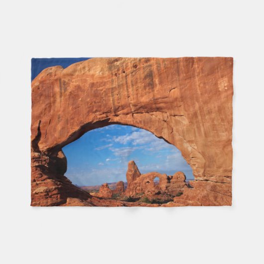 Utah, Nationaal Park Arches, Arch 3 Turret Fleece Deken (Voorkant (Horizontaal))