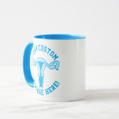 Uterus Grafisch + de Mok van de Button van de Teks (Voorkant links)