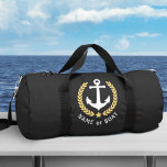 Uw boot of naam anker gouden laurier ster zwart plunjezak<br><div class="desc">Een nautisch thema reis- of sportschool duffeltas met uw persoonlijke naam of bootnaam. Dit vorstelijke ontwerp heeft een bootanker in wit gemarkeerd met goudkleurige laurierbladeren en een gouden ster. De kleur van de tas is zwart of u kunt het ontwerp eenvoudig bewerken in elke gewenste kleur. Met 2 maten om...</div>