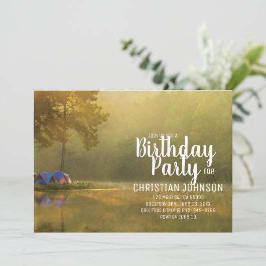 Uw Camping Foto Verjaardag Uitnodiging (Staand voorkant)