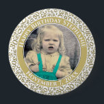 Uw foto 30th Birthday Number | Goud/wit Ronde Button 4,0 Cm<br><div class="desc">Dit is een herdenkingsknop met je foto en tekst om je 30e verjaardag te vieren. Er is een tekst sjabloon om het gemakkelijk te maken om het bericht en de datum te veranderen. Er is ook een fotomalplaatje om het gemakkelijk te maken om uw afbeelding toe te voegen. Dit goud-en-witte...</div>